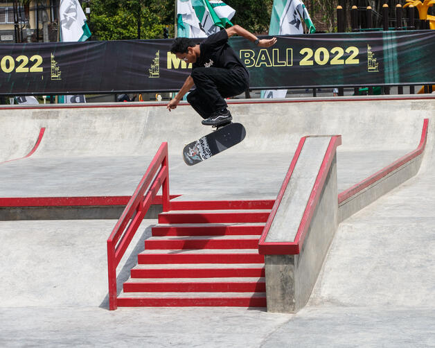 Janiel Irishzan - Hardflip