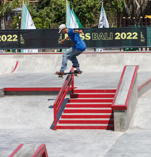 Devin Aristya - Kickflip FS boardslide