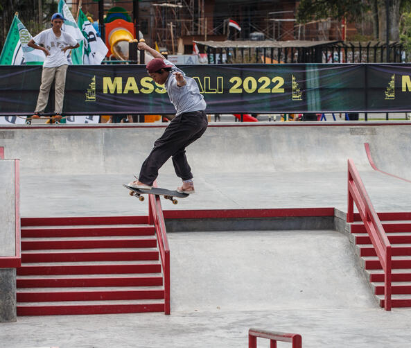 Mak Feliciano - Gap to FS boardslide