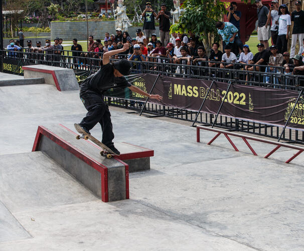 Khalet Bahim - BS bluntslide