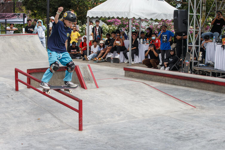 Malana Fairbrother - BS boardslide